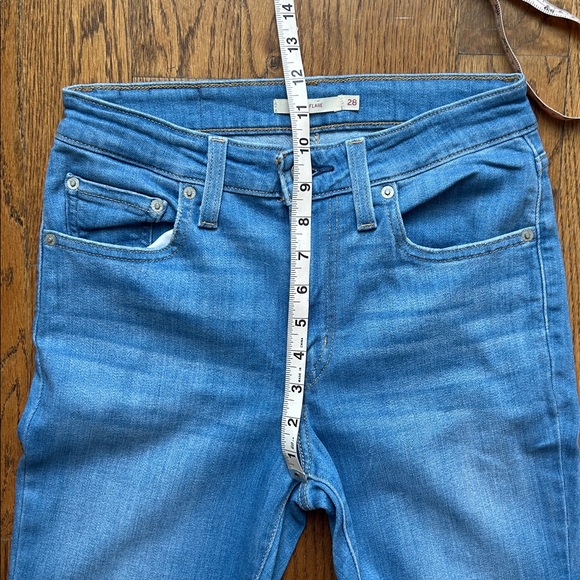 NWOT Levi's® Women's 726 High-Rise Flare Jeans - Light Indigo Destructed 28 - Picture 7 of 9